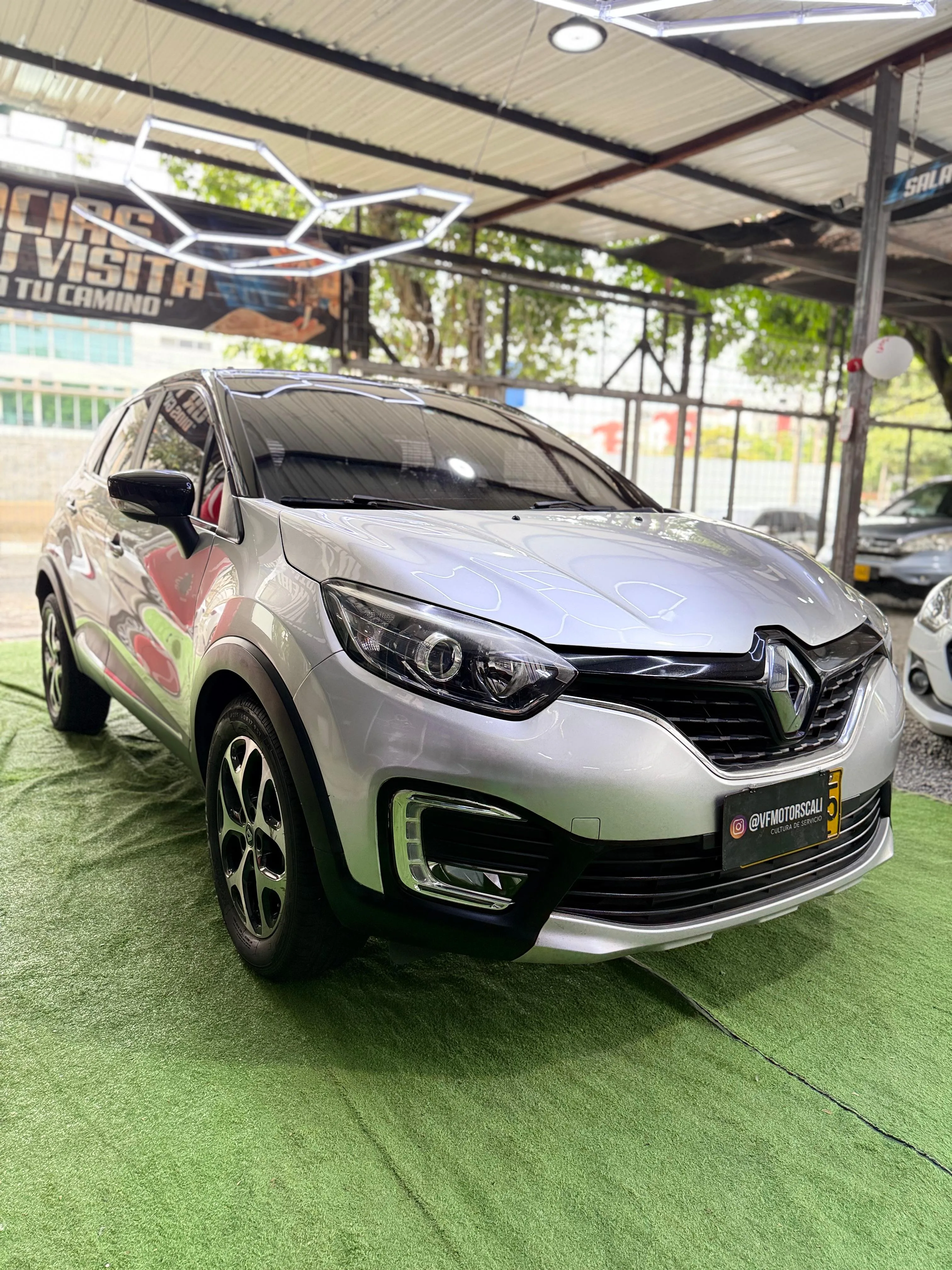 RENAULT CAPTUR INTENS